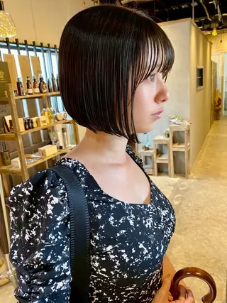 ショート LoE[ロエ]桃井 香菜子のヘアスタイル