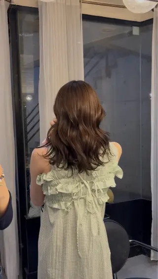 セミロング カラー Konomura Neneのヘアスタイル