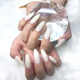 ネイル Vesper所属・ayaka ギャルネイル🎀のネイルデザイン