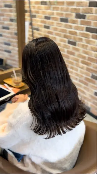 セミロング カラー 大谷 亜由奈のヘアスタイル