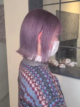 ショート ブリーチカラー🌈 嘉名 真樹のヘアスタイル