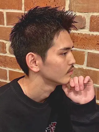 ショート 阿賀 佑季のヘアスタイル