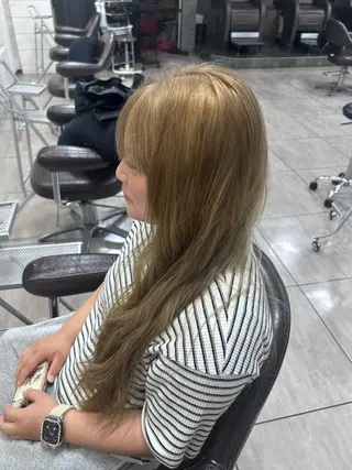 ロング カラー よしい あまねのヘアスタイル