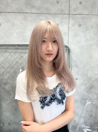 ロング kanta 梅田 韓国ハイトーンのヘアスタイル