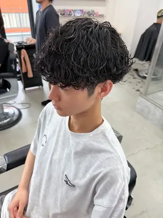 ショート パーマ メンズ 亀井隆汰/メンズ専門 パーマ特化美容師のヘアスタイル