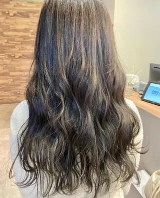 カラー lico hair&relaxation所属・lico 栁 詩音のマツエク・マツパデザイン