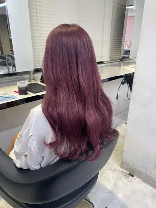 ロング カラー ヘアアレンジ ブリーチカラー🩰 ガーリー🩰とらのヘアスタイル