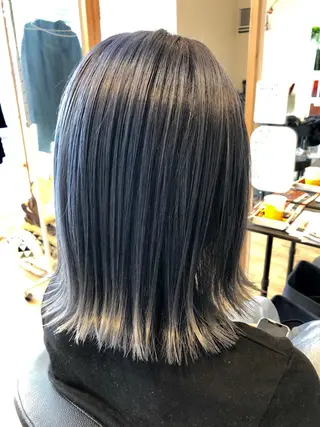 カラー 早川 真幸のヘアスタイル