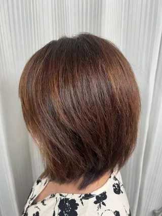 ショート カラー 萱場 利恵のヘアスタイル