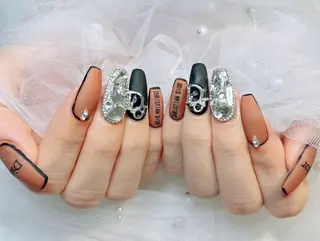 ネイル Queen ネイル&アイラッシュ所属・Queen ネイル&アイラッシュのマツエク・マツパデザイン