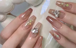 ネイル T. Leeのネイルデザイン