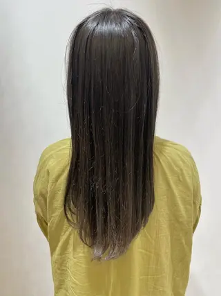 ロング カラー 🐺ウルフ/レイヤー 似合わせ‎🤍沙羅のヘアスタイル