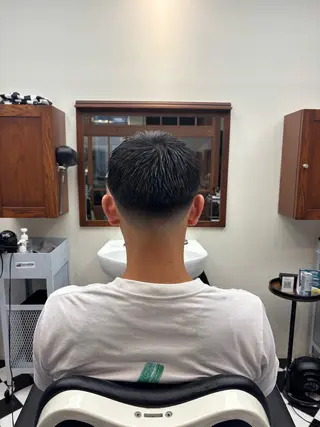メンズ 菅生 あんなのヘアスタイル