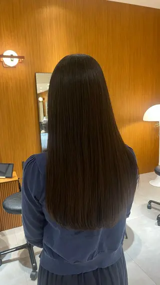 ロング カラー yiye aoyama所属・表参道yiye うららのヘアスタイル