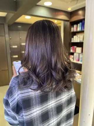 カラー カラコレ難波店 HIROのヘアスタイル