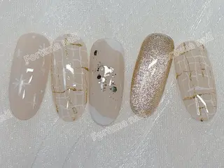 ネイル Nail •Head スパFortunaのネイルデザイン