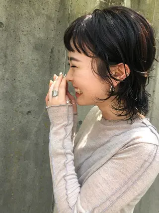 ミディアム LUCA SALON所属・友田 青葉のヘアスタイル