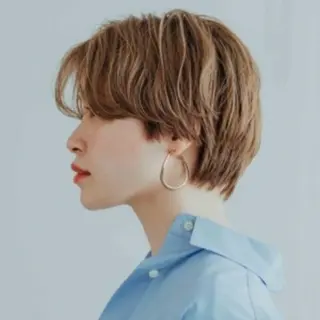 ショート カラー ハイトーン/ボブ/ ハイライト🌱ᩚ涼介のヘアスタイル