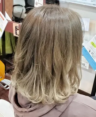 ミディアム 山田 一輝のヘアスタイル