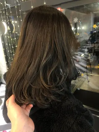 ロング カラー 貴方に似合うを見つけ ます🌱市川リョウカのヘアスタイル