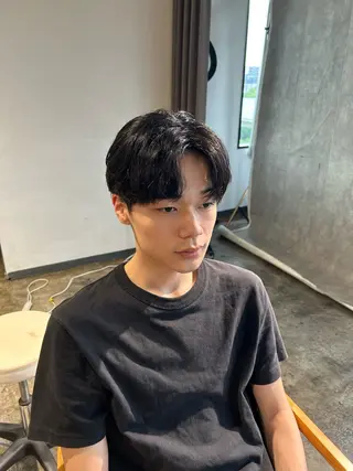 ショート パーマ メンズ become men's hair 名駅店所属・名駅/フェザーパーマ 韓国ヘア/森岡のヘアスタイル