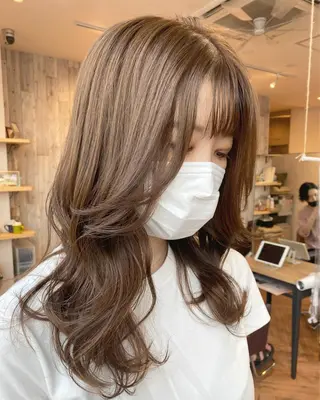 セミロング カラー 韓国ヘア顔周りカット 艶髪ベージュtamaのヘアスタイル