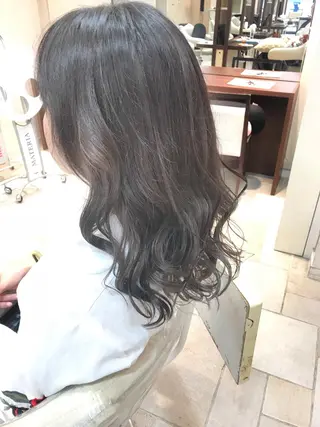 カラー 島袋 ナオユキのヘアスタイル