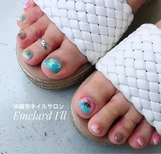 ネイル 沖縄市ネイルサロン エメラルドアイルのネイルデザイン