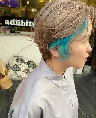 ショート カラー 玉木 育実のヘアスタイル