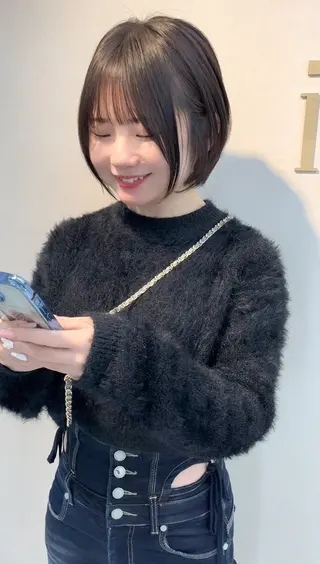 ショート カラー ⭐️顔周りのこだわり 可愛くします⭐️岡安のヘアスタイル