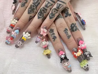 ネイル LEDアイラッシュ ∩_∩アオイのマツエク・マツパデザイン