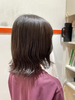 ミディアム 本多 美羽のヘアスタイル