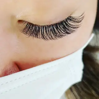 マツエク・マツパ Trinity staffのネイルデザイン