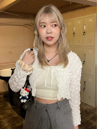 ミディアム iru所属・mi kiのヘアスタイル