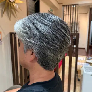 メンズ 野崎 桃実のヘアスタイル