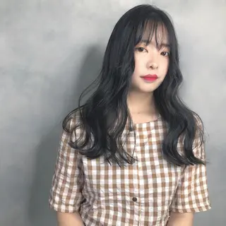 ロング カラー ORIKA 美容室のヘアスタイル