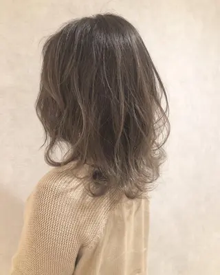 ミディアム カラー ヘアアレンジ 雪本 愛のヘアスタイル