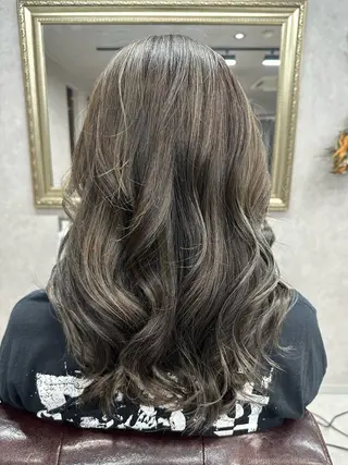 ロング カラー Lien 深井店のヘアスタイル