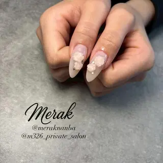 ネイル merak 難波 Kurobuchiのネイルデザイン