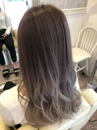 ロング La.fleur ラ.フルールのヘアスタイル