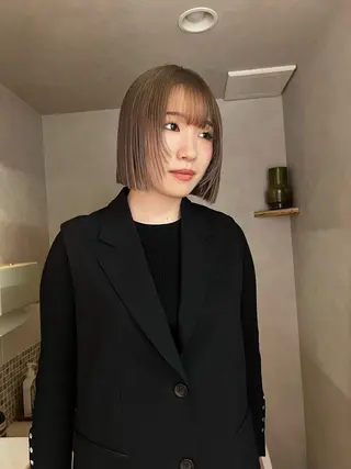 ミディアム カラー nishido ハイトーン/パーマのヘアスタイル