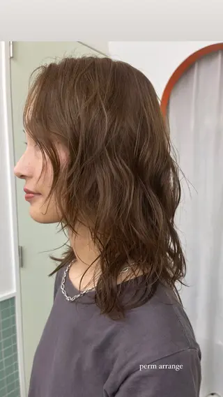 セミロング レイヤー/ケアパーマ /ニュアンス/モードのヘアスタイル