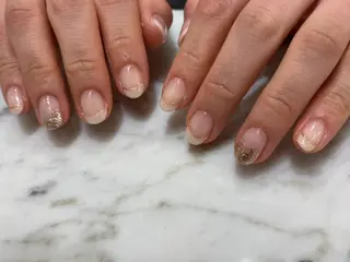 ネイル ネイル&アイ QUEEN&CRIMSON所属・眉WAX/ピーリング ホワイトニングの眉毛・アイブロウイメージ