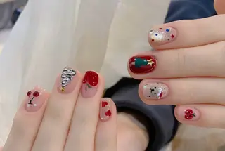 ネイル 高木 維麗絲のネイルデザイン