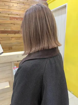 カラー 黒田瀬奈/ボブ まろやかベージュのヘアスタイル