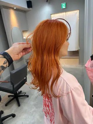 ロング カラー 渡 汐音のヘアスタイル