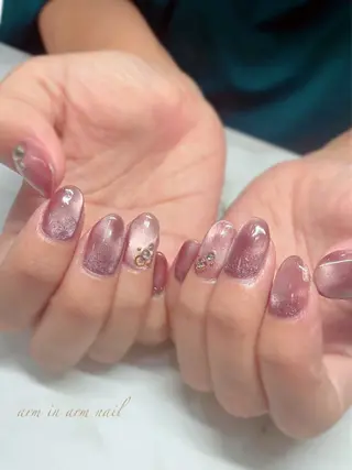 ネイル arm in arm ︎✿Yamamotoのマツエク・マツパデザイン