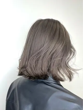 ショート カラー Blonde nagoya sakae所属・岡留 愛美のヘアスタイル