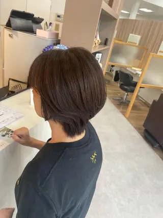 ショート カラー 葭葉 久美子のヘアスタイル