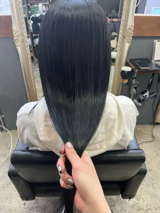 カラー 🖤西嶋　桃花🖤 エクステ/レイヤーのヘアスタイル